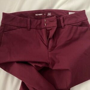 EUC- Old Navy-Burgundy High-waisted Pixie Ankle Pants *Never Fade
